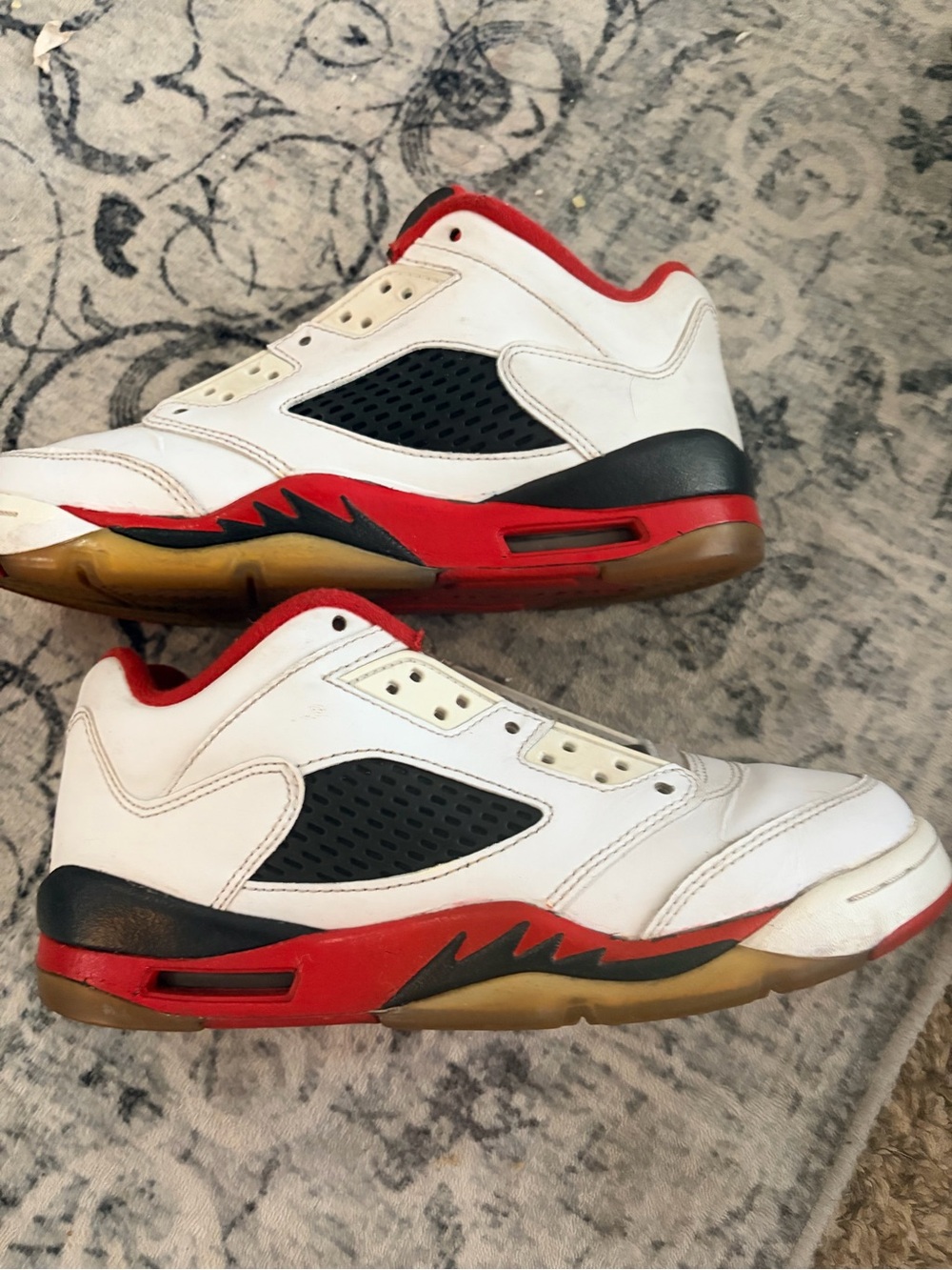 Jordan Kids White Black Red Low-Top Sneakers